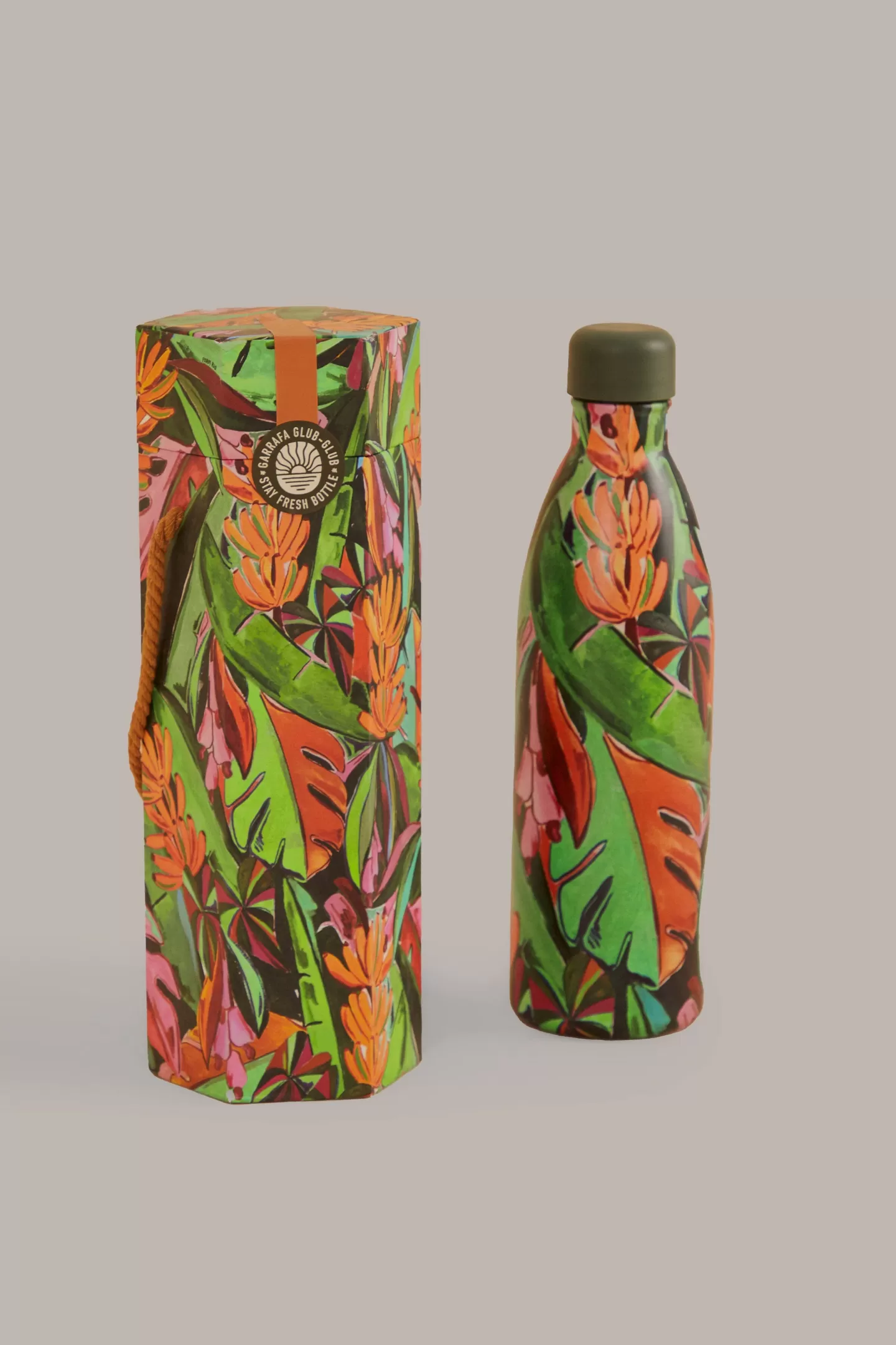 FARM Rio  BANANA FOLIAGE STAY FRESH BIG BOTTLE