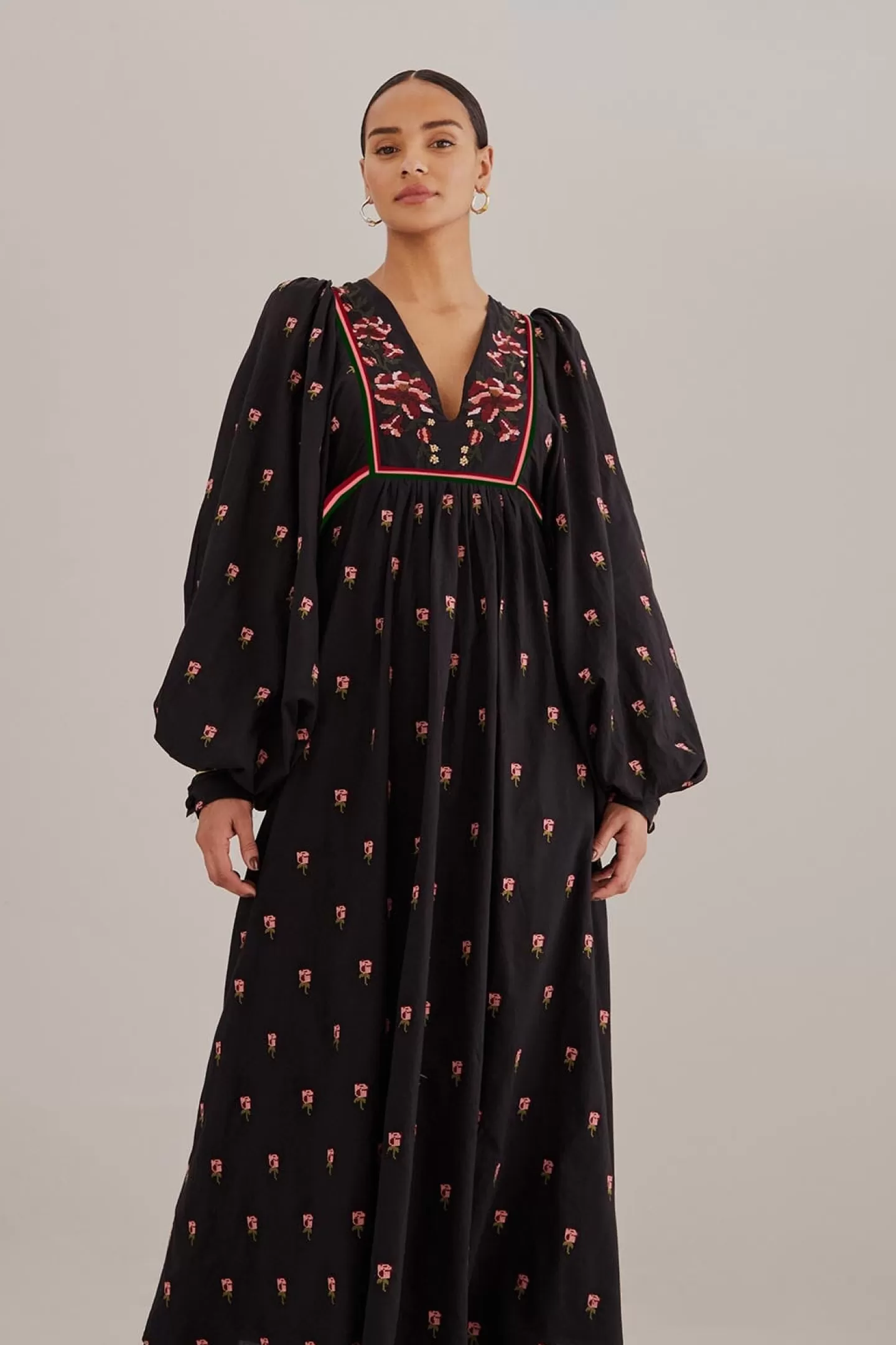 FARM Rio  BLACK FLORAL EMBROIDERED V NECK MAXI DRESS