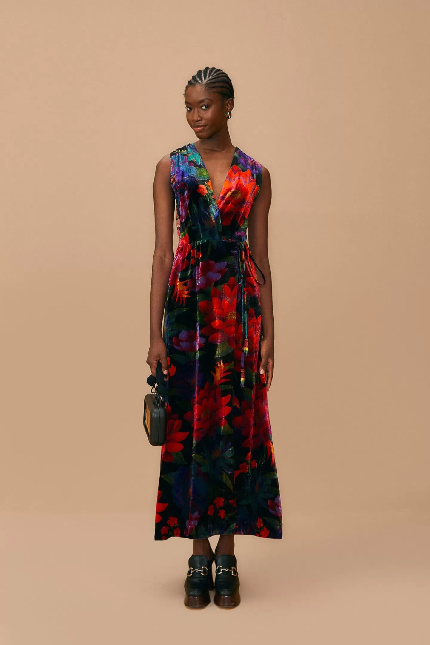 FARM Rio  BLACK FLOWER SEASON MAXI WRAP DRESS