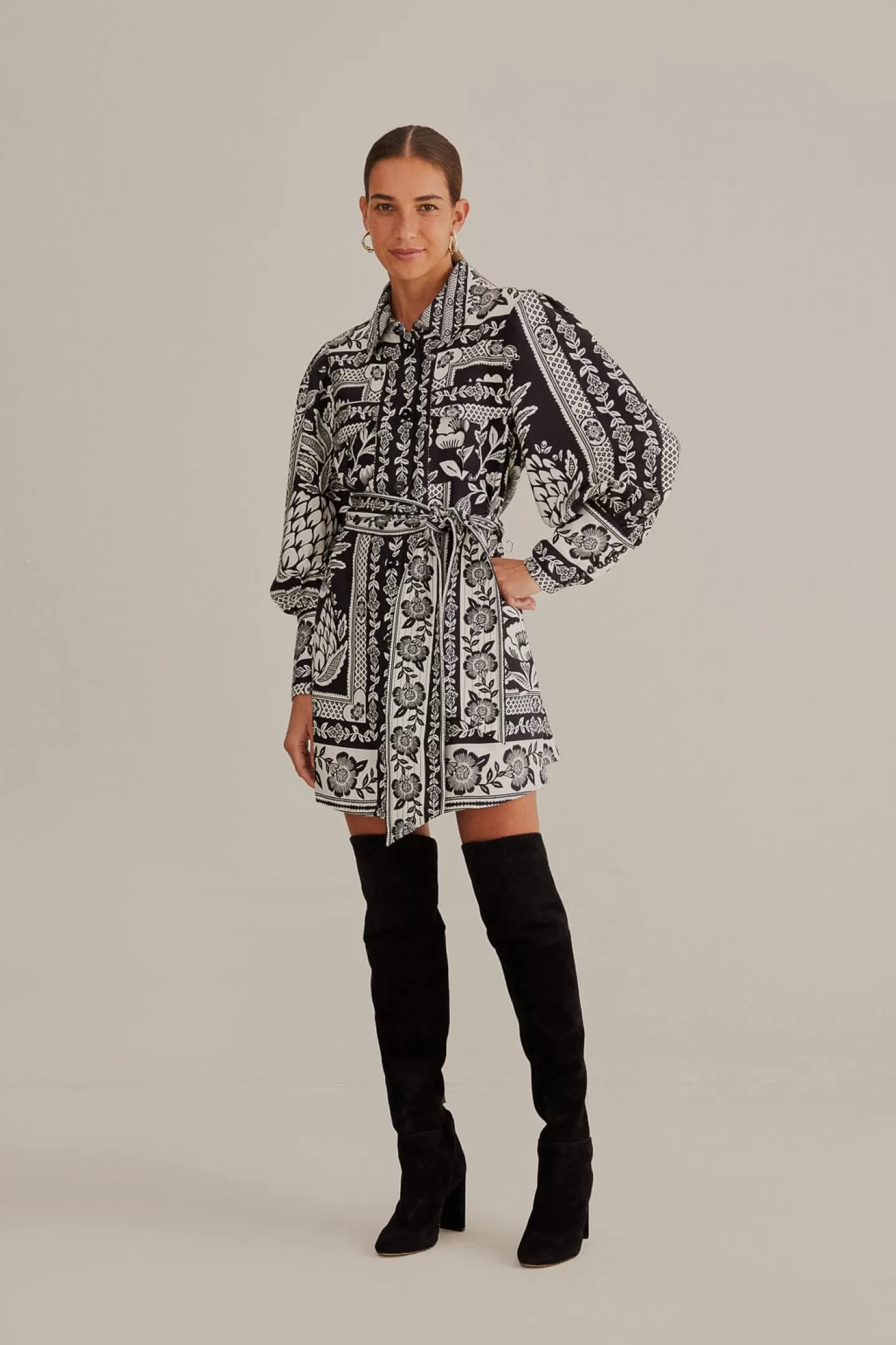 FARM Rio  BLACK PINEAPPLE GARDEN LONG SLEEVE SHIRTDRESS