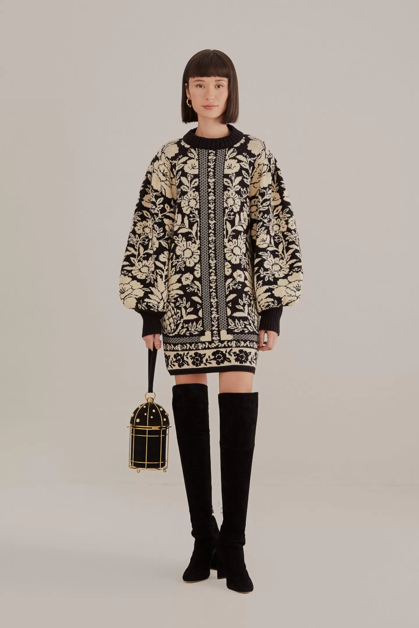 FARM Rio  BLACK PINEAPPLE GARDEN MINI SWEATER DRESS