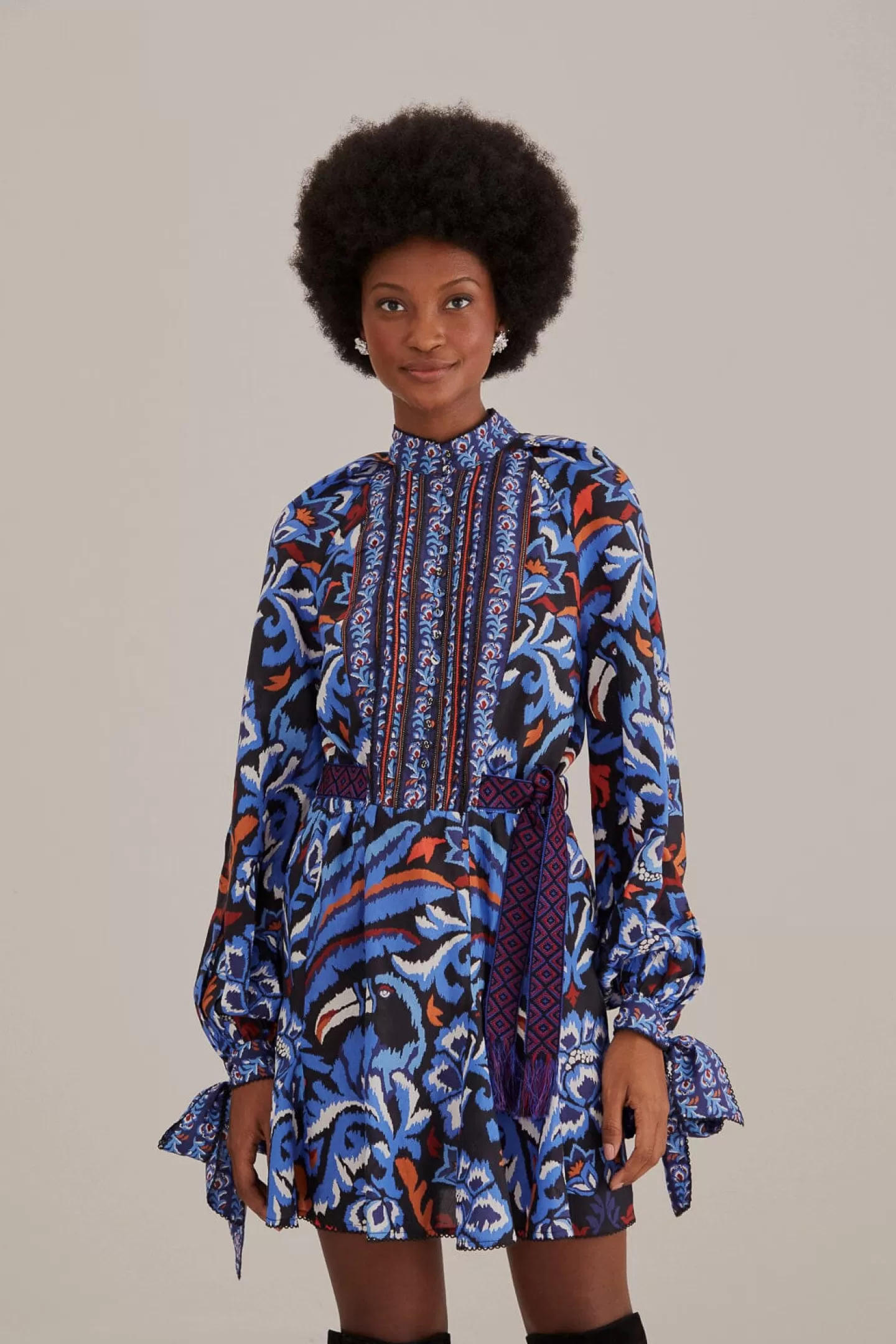 FARM Rio  BLACK TOUCANS SCARF LONG SLEEVE MINI DRESS
