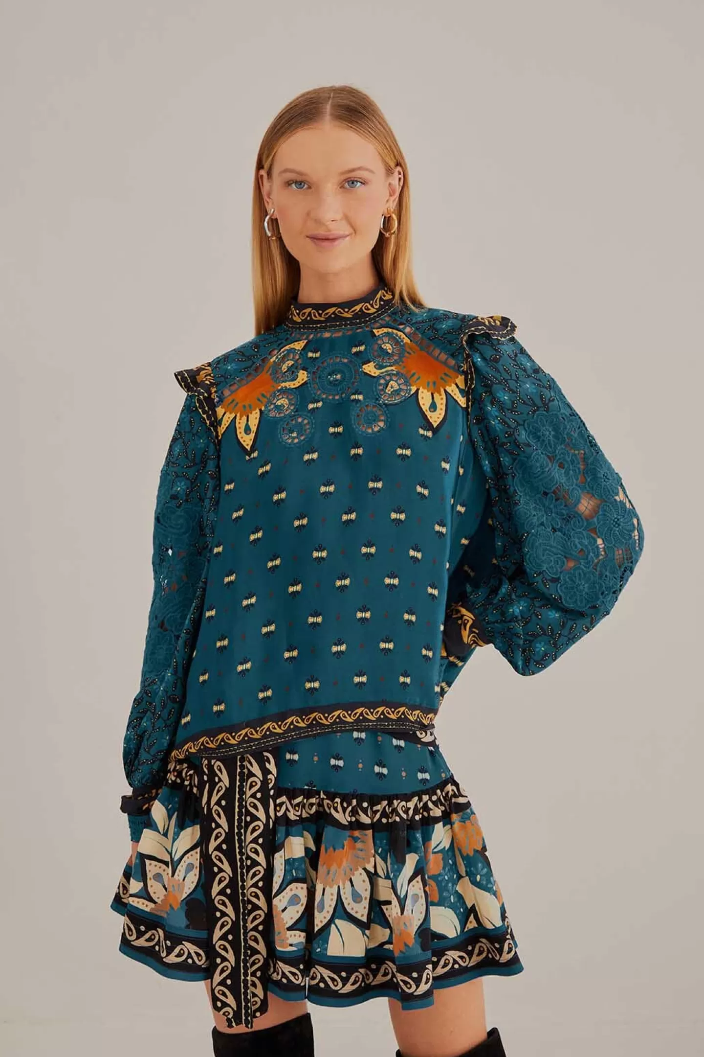 FARM Rio  BLUE AINIKA CHILL LONG SLEEVE BLOUSE
