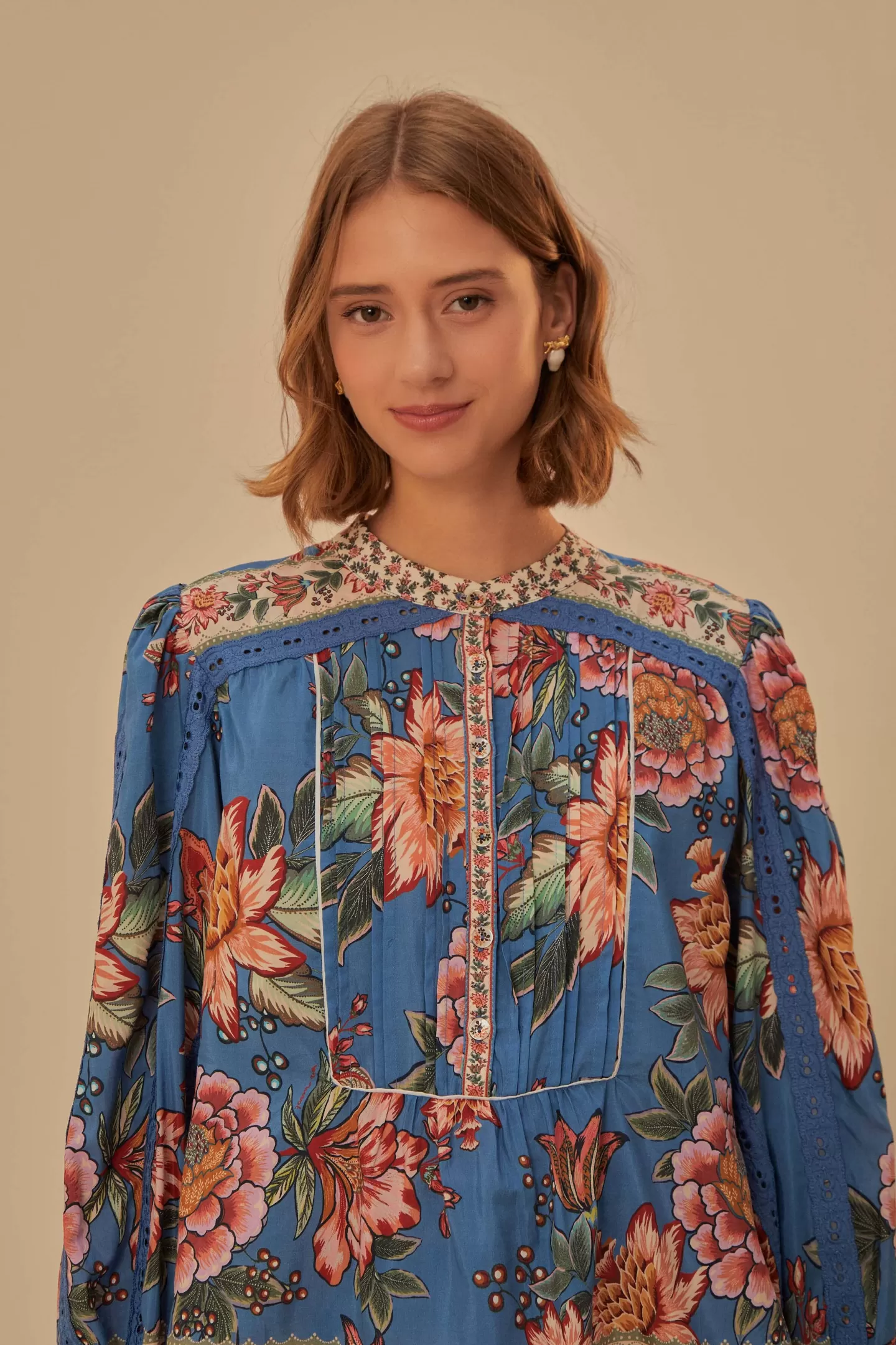 FARM Rio  BLUE WONDERFUL BOUQUET LONG SLEEVE BLOUSE