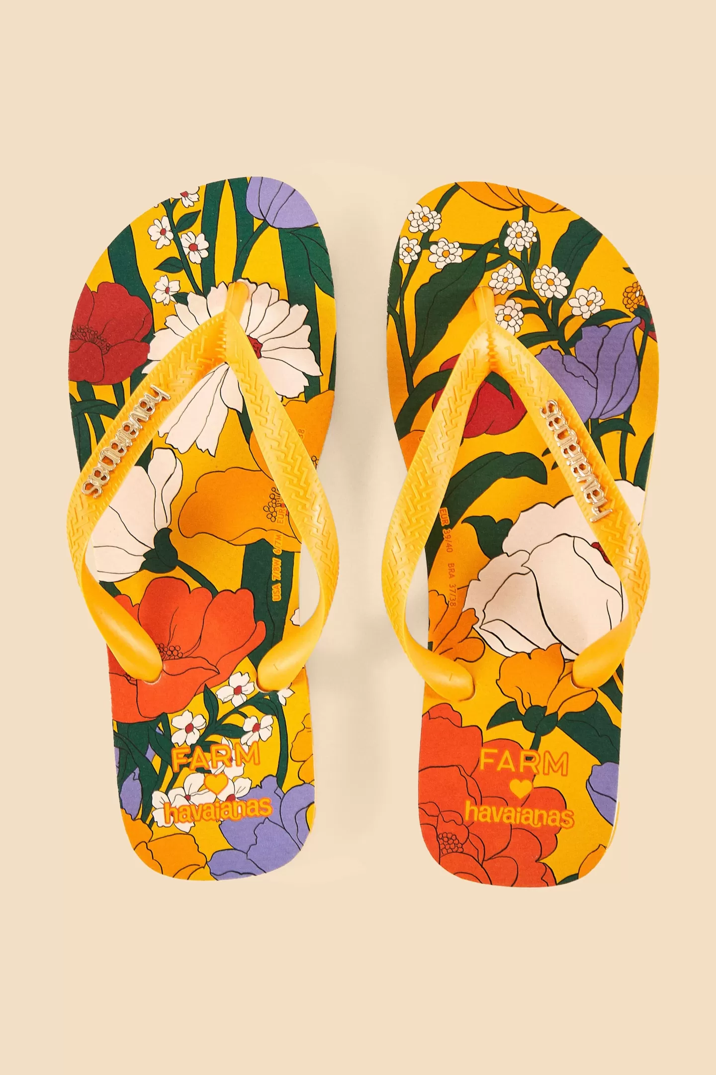 FARM Rio  BUCOLIC FLORAL HAVAIANAS SANDALS