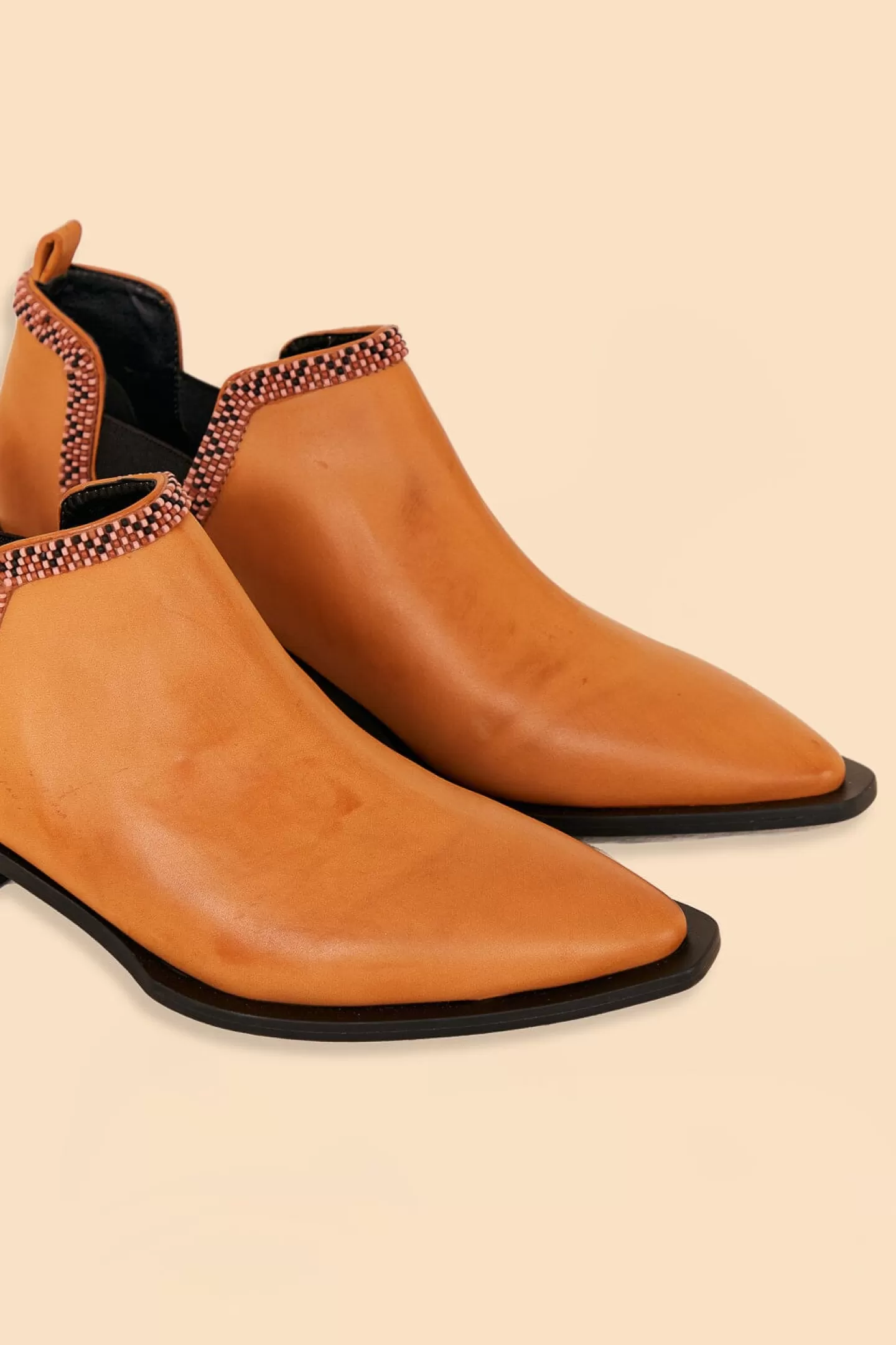 FARM Rio  CARAMEL LOW CUT BOOT