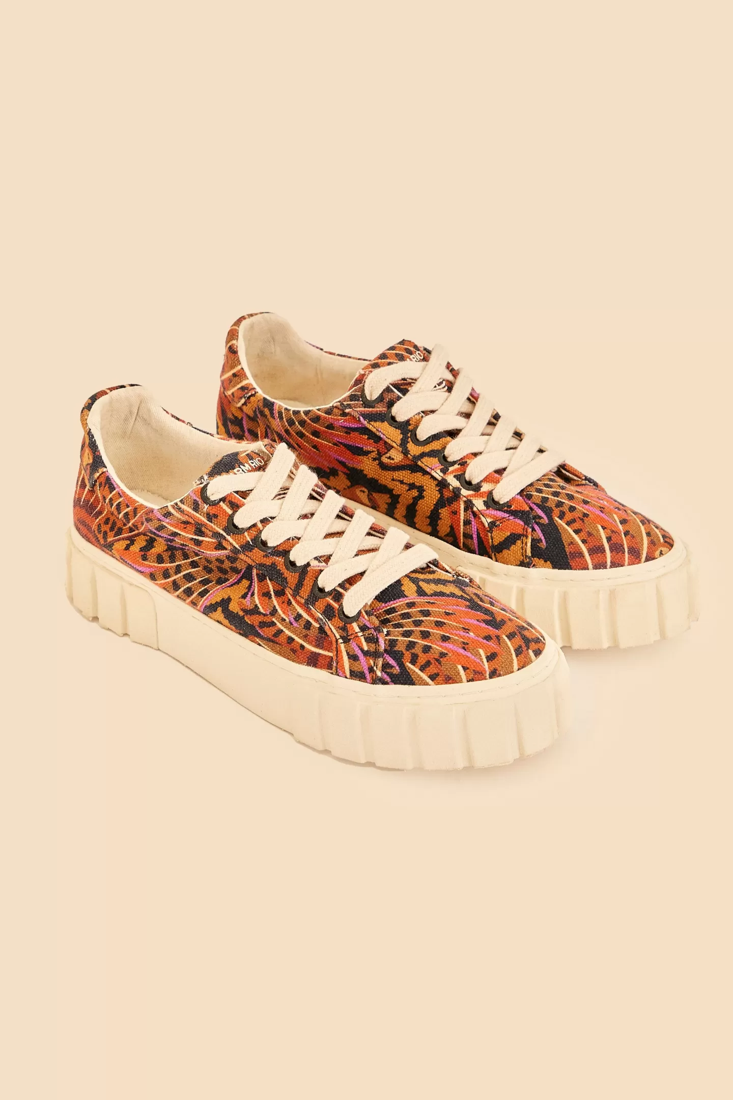 FARM Rio  CARAMEL MACAWMOUFLAGE FLATFORM SNEAKER