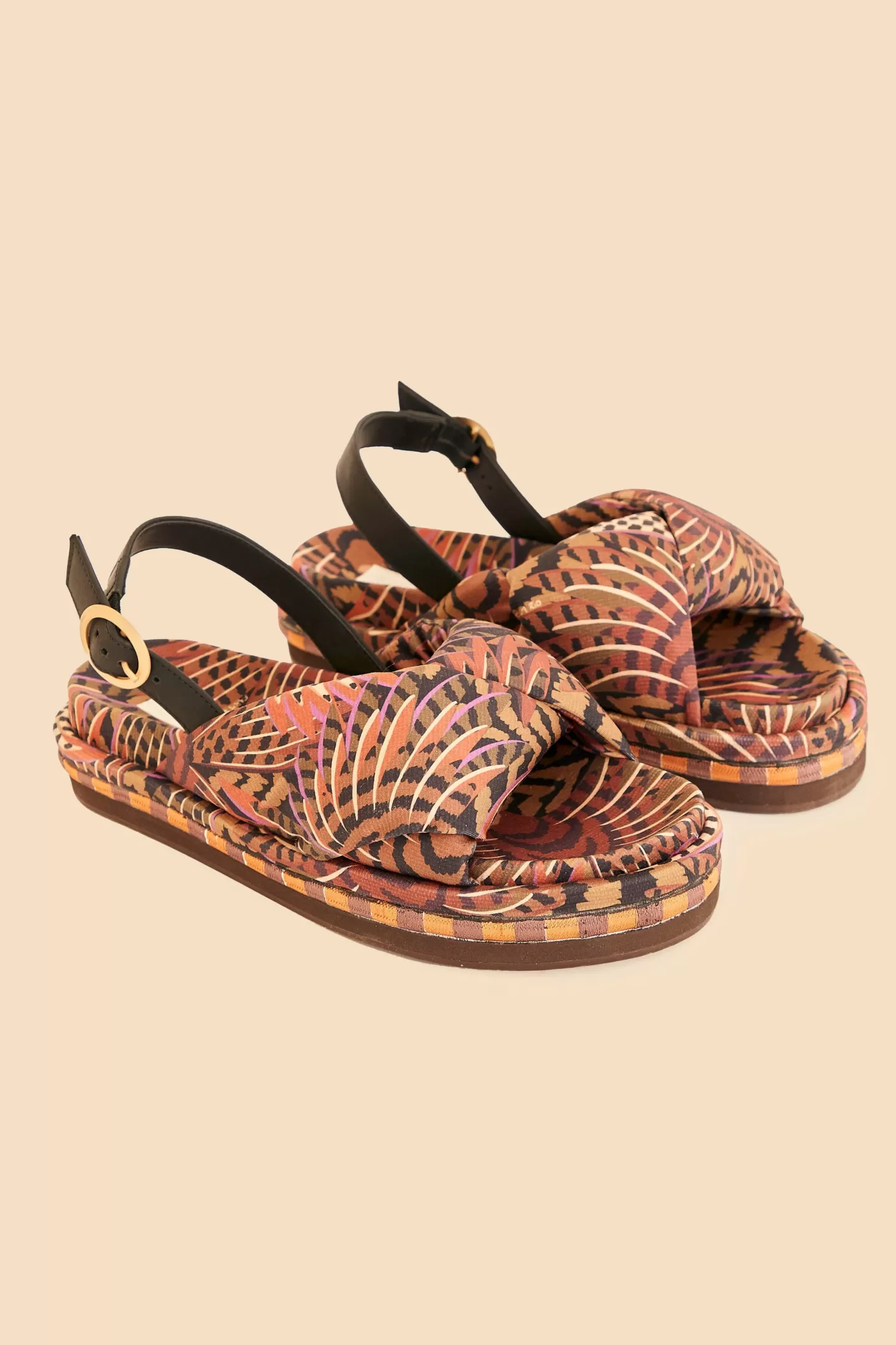 FARM Rio  CARAMEL MACAWMOUFLAGE PUFFY FLAT SANDAL
