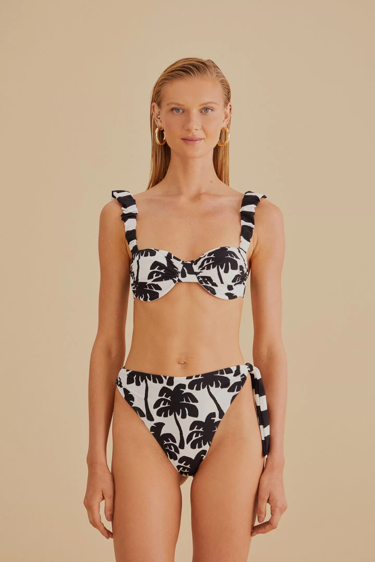FARM Rio  COCONUT UNDERWIRE BIKINI TOP