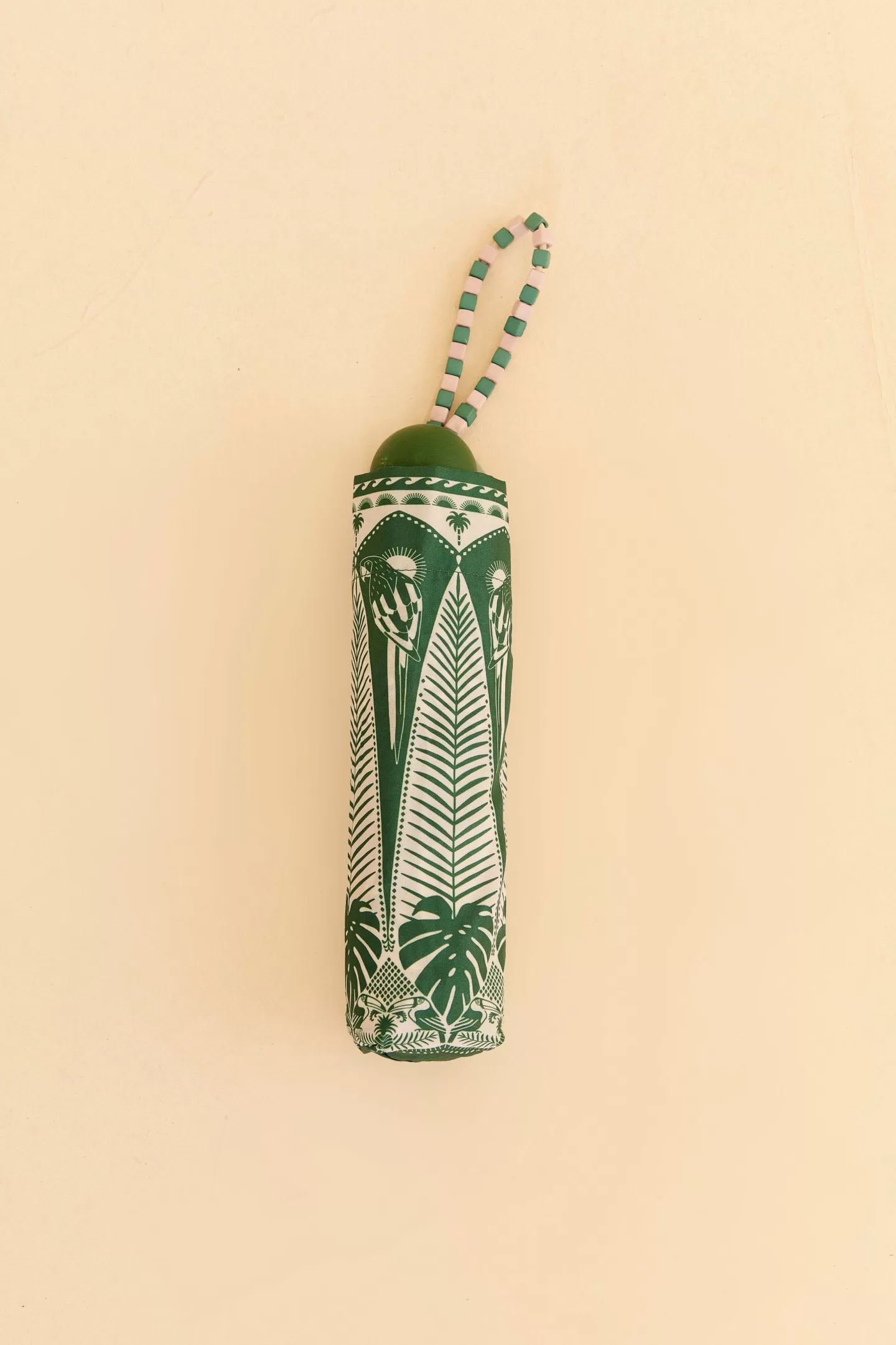 FARM Rio  GREEN MACAW ELEGANCE UMBRELLA