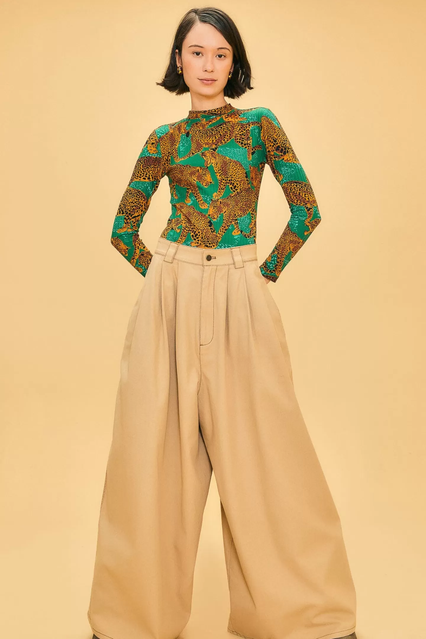 FARM Rio  KHAKI LOW WAISTED PLEATED PANTS