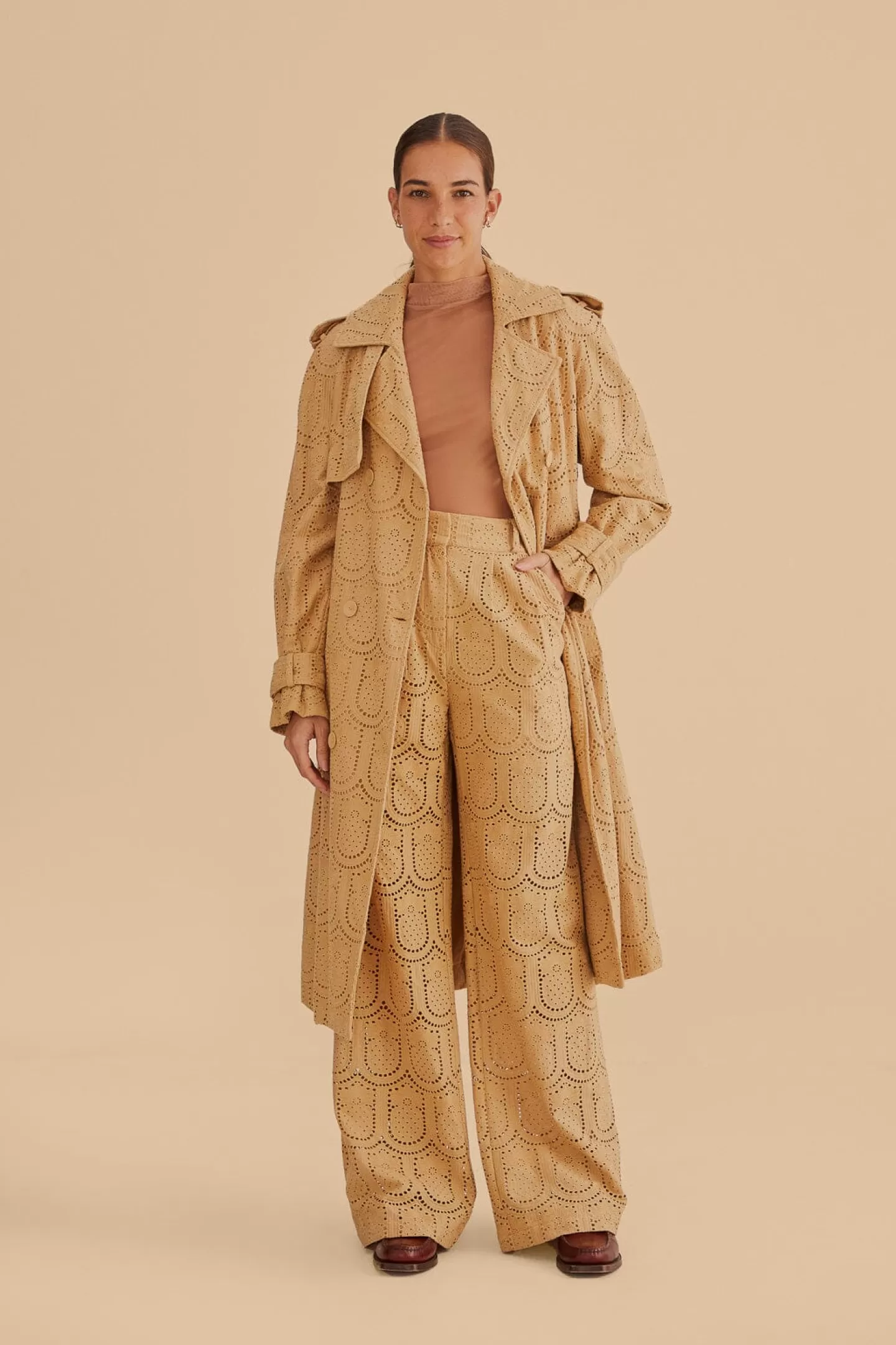 FARM Rio  KHAKI PINEAPPLE EYELET PANTS