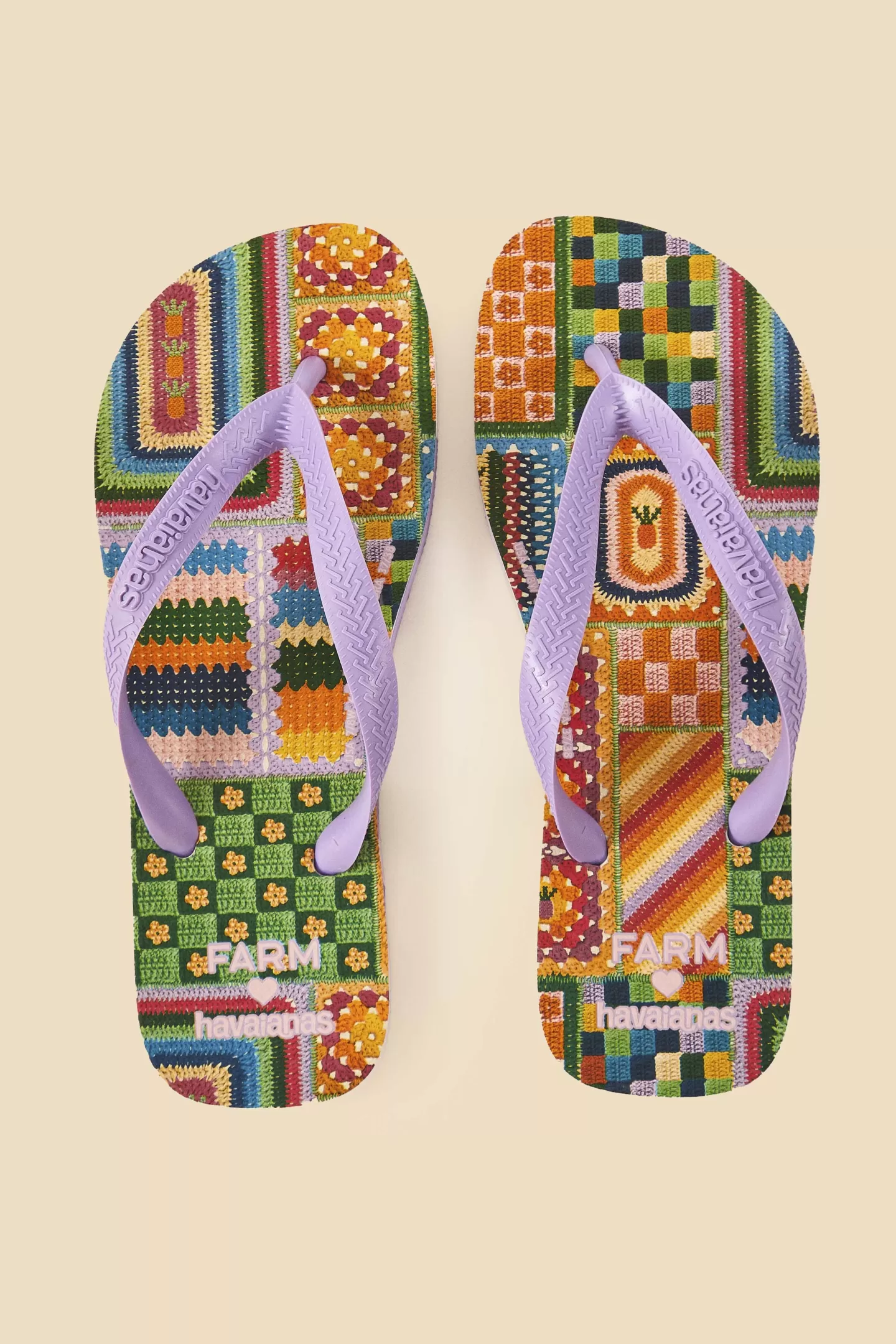 FARM Rio  MIXED CROCHET HAVAIANAS SANDALS
