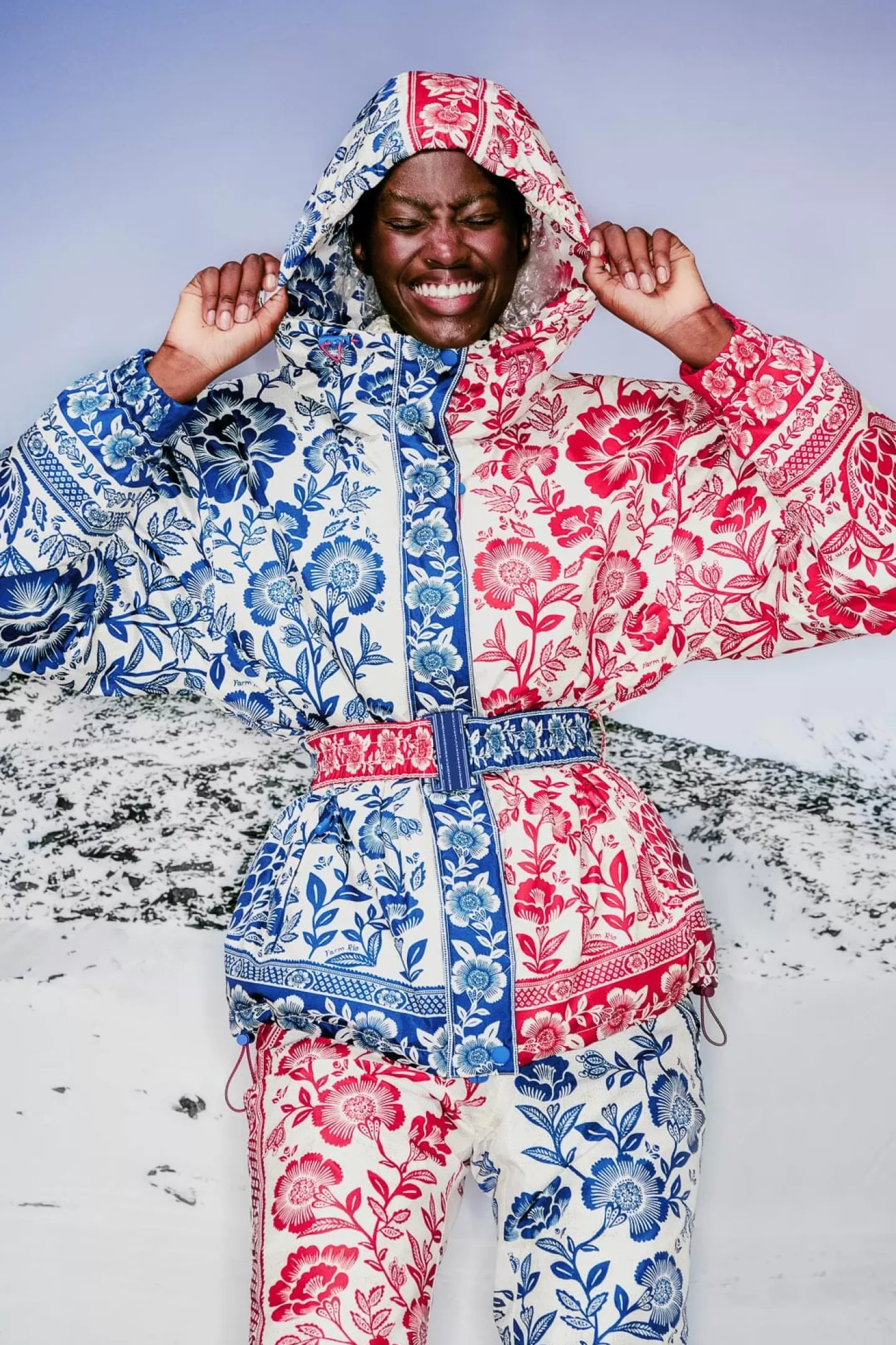 FARM Rio  MIXED PINEAPPLE GARDEN SKI JACKET