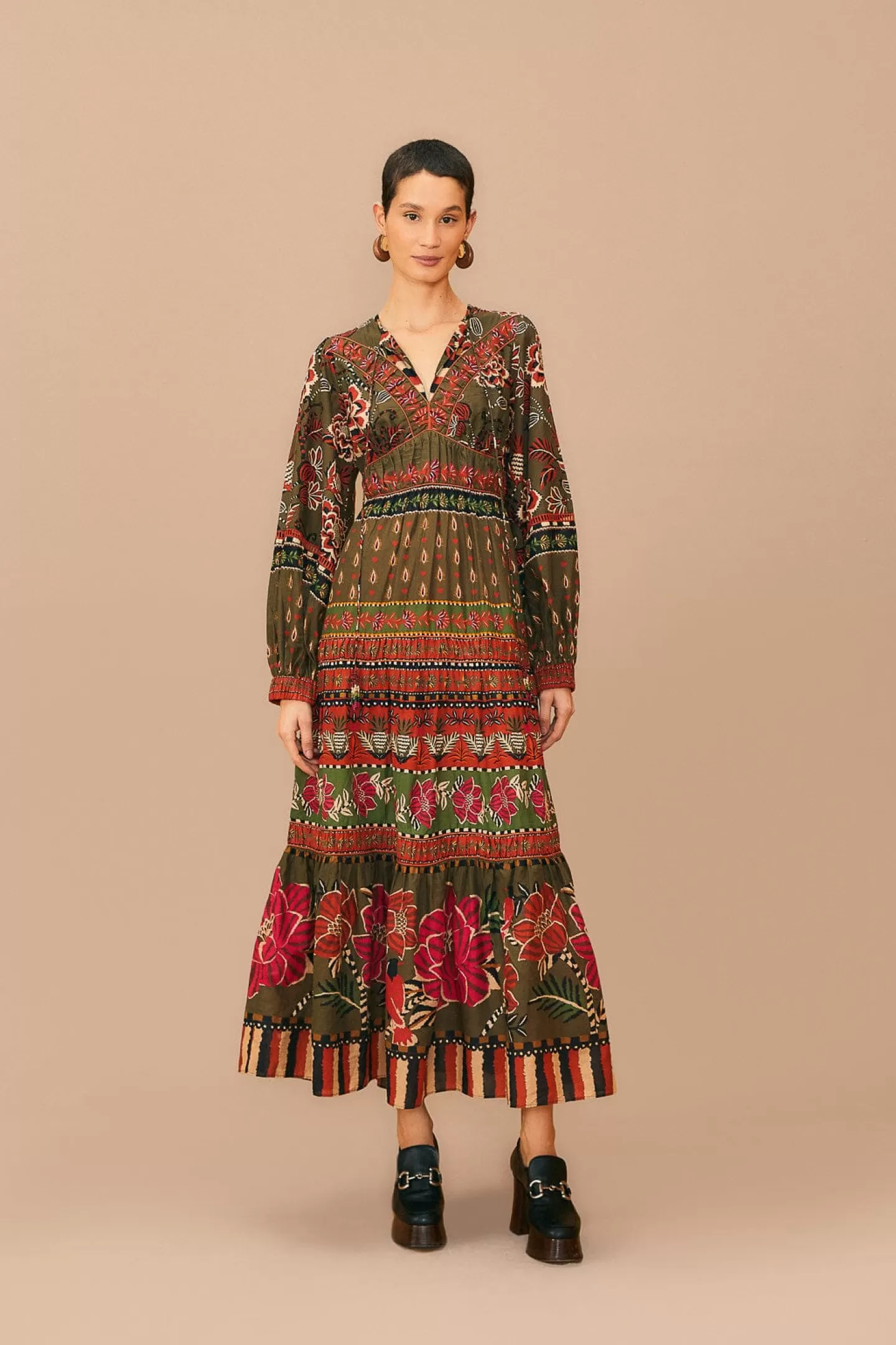 FARM Rio  MULTICOLOR AINIKA FLORAL GARDEN MAXI DRESS