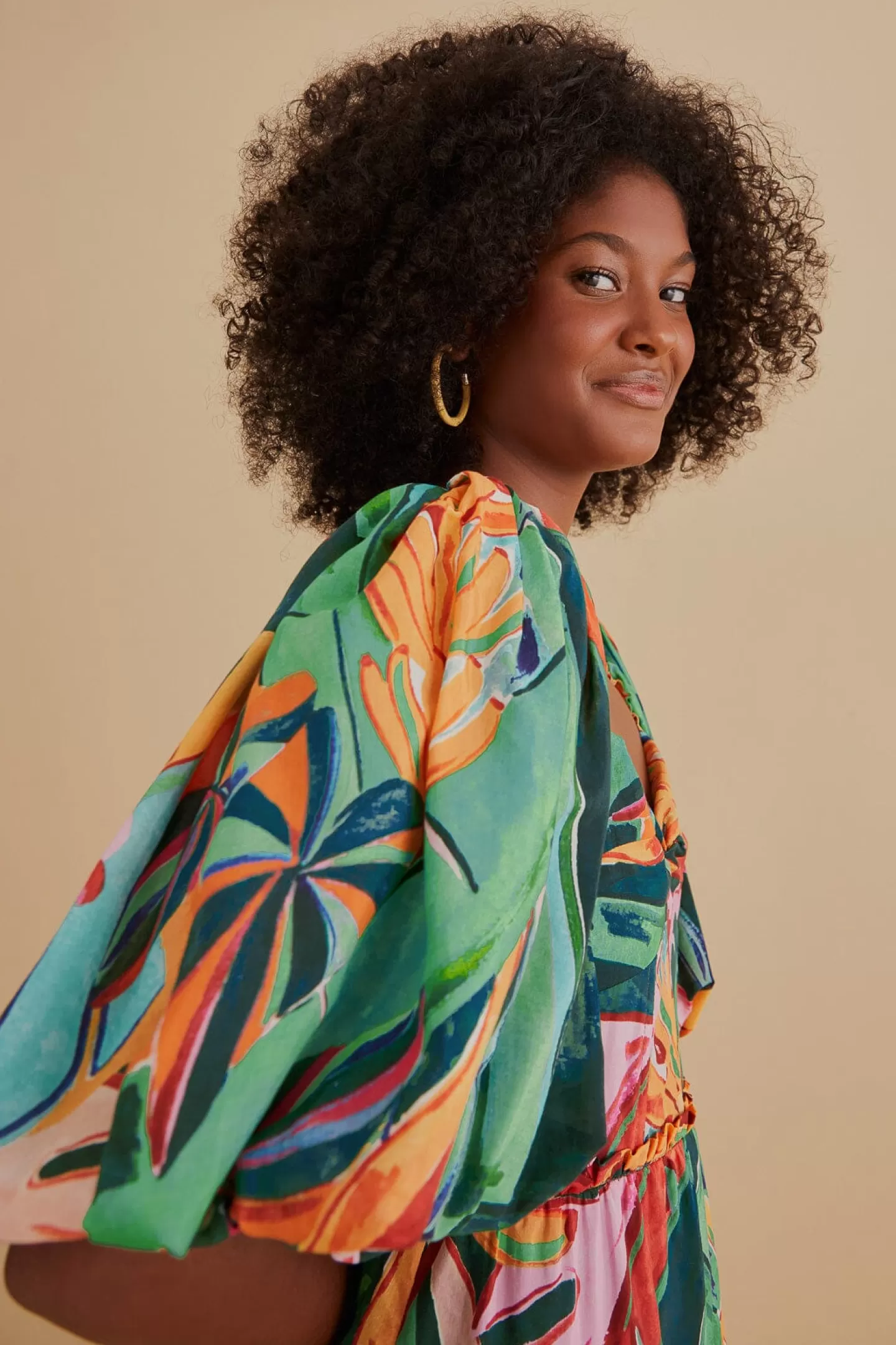 FARM Rio  MULTICOLOR BANANA FOLIAGE PUFF SLEEVE MIDI DRESS
