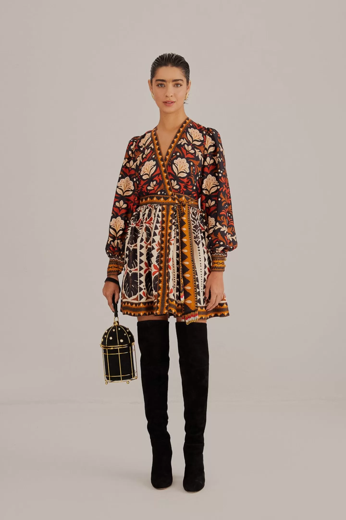FARM Rio  MULTICOLOR TAPESTRY GARDEN V NECK MINI DRESS
