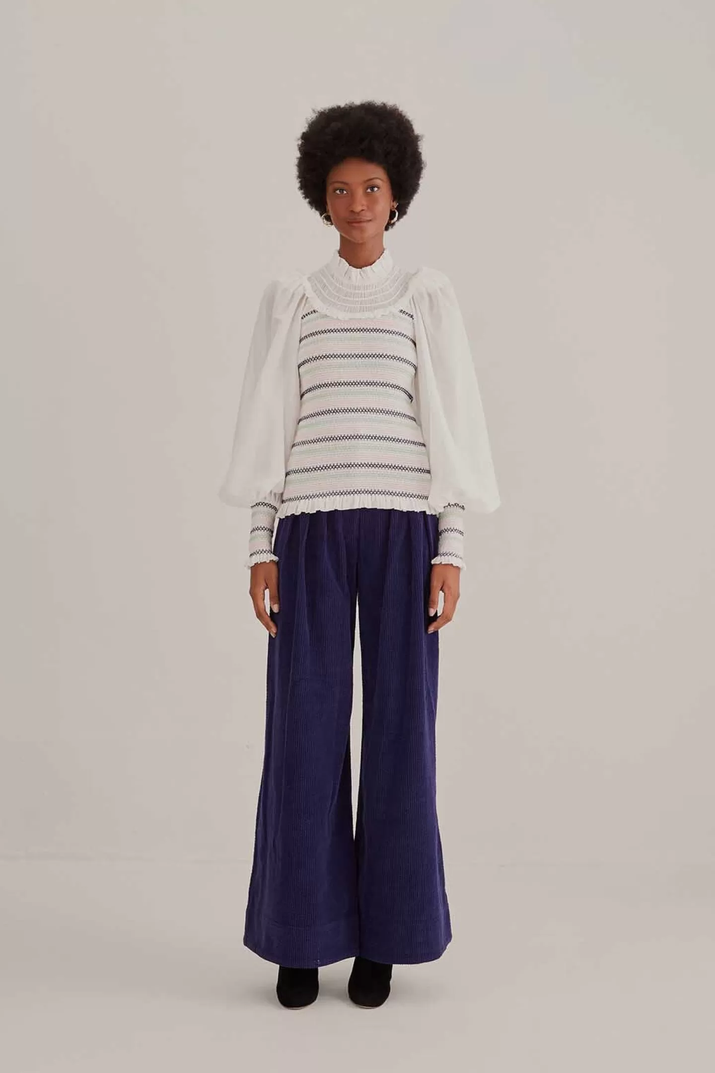 FARM Rio  NAVY BLUE LOW WAISTED TAILORED PANTS