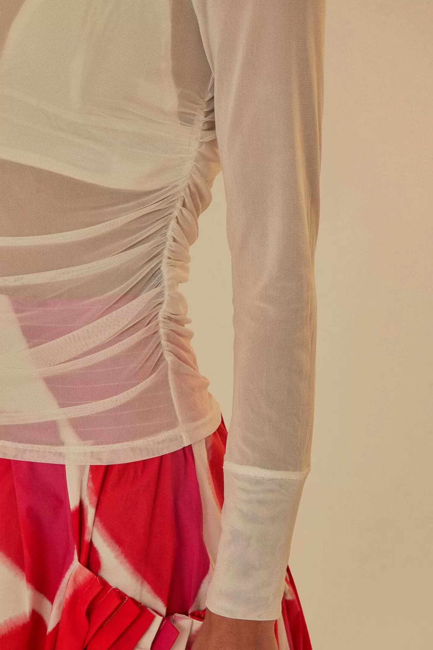 FARM Rio  OFF WHITE TULLE LONG SLEEVED BLOUSE