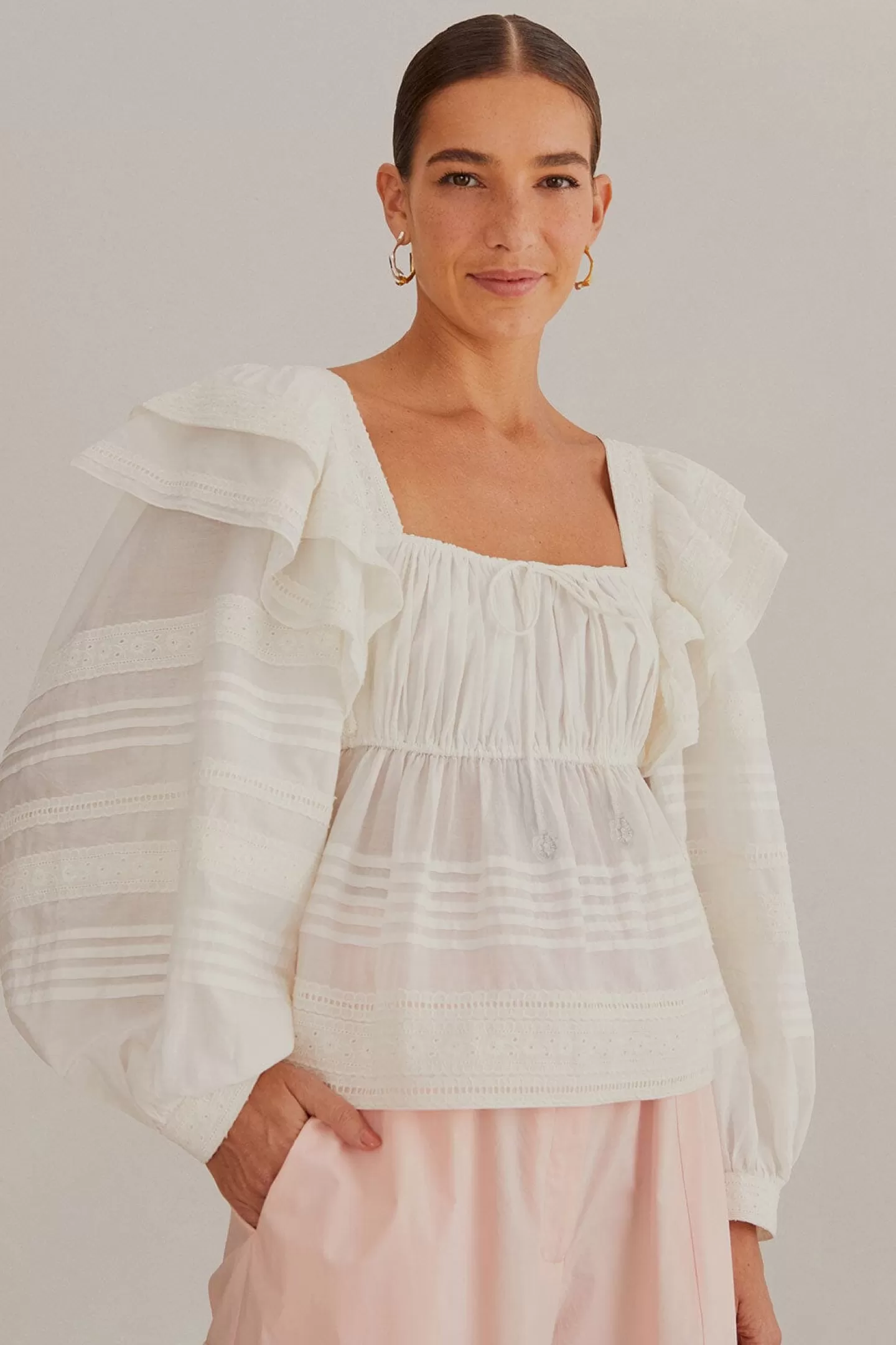 FARM Rio  OFF-WHITE SQUARE NECKLINE BLOUSE