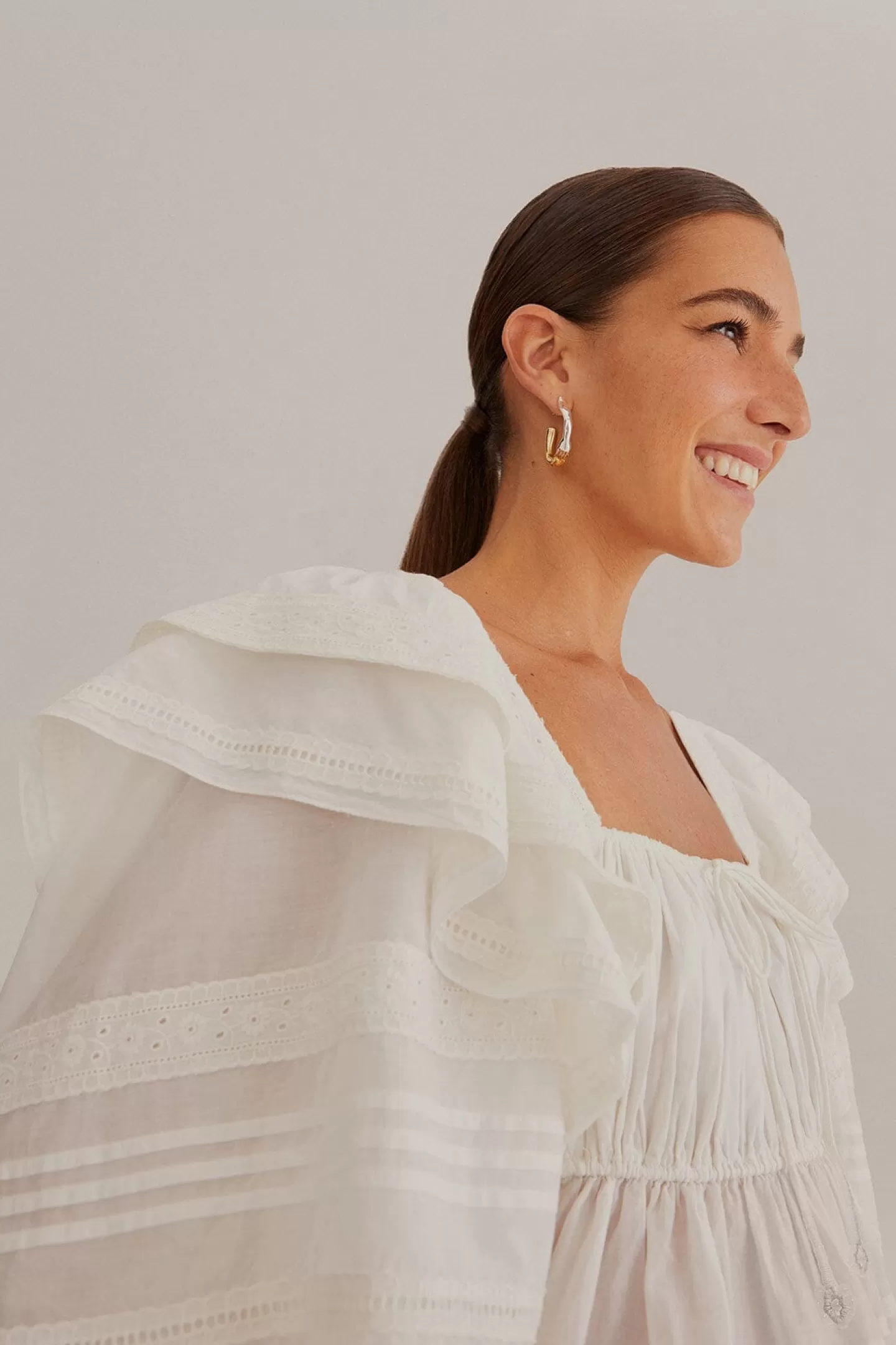 FARM Rio  OFF-WHITE SQUARE NECKLINE BLOUSE