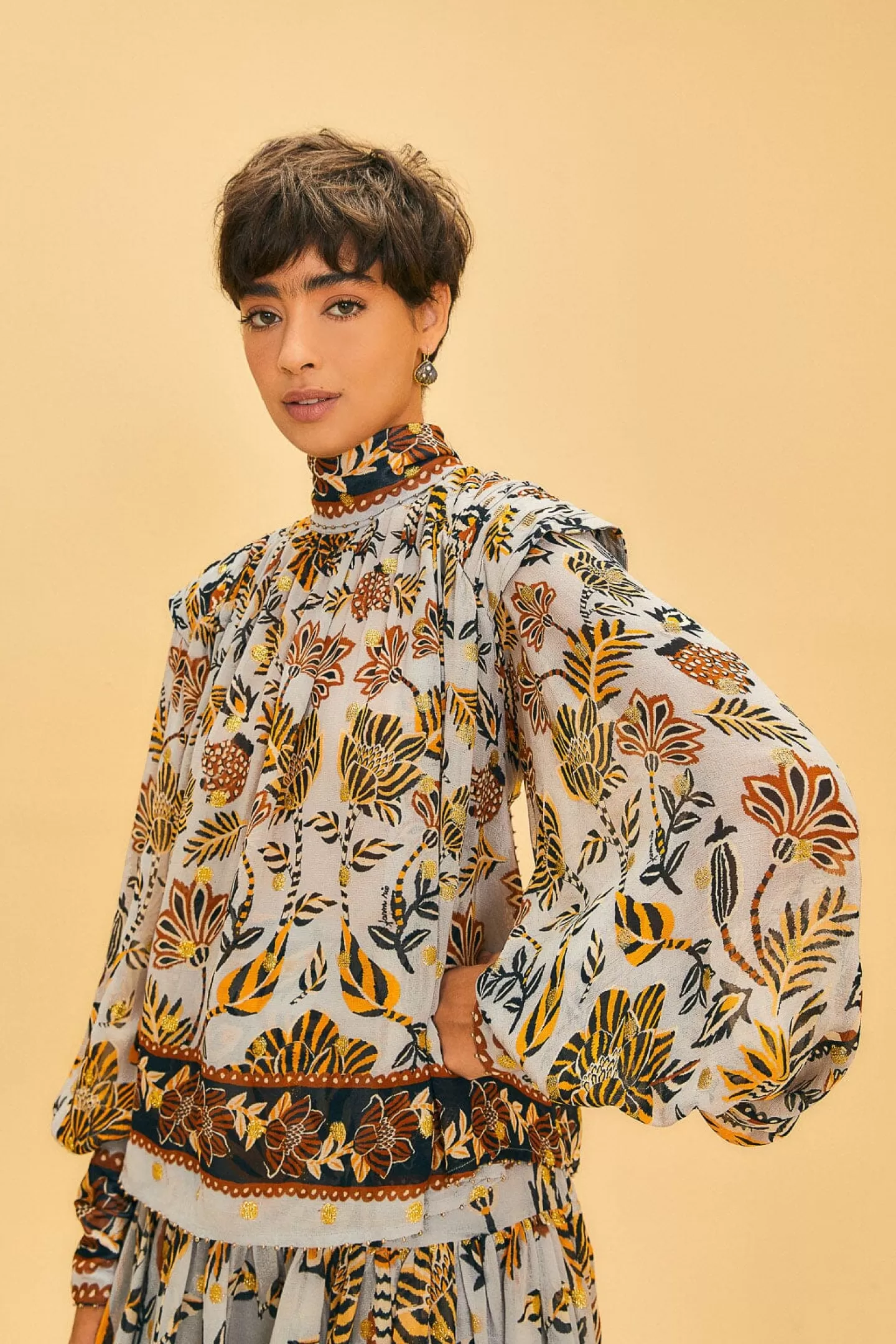 FARM Rio  SILVER FLORAL TAPESTRY LONG SLEEVE BLOUSE
