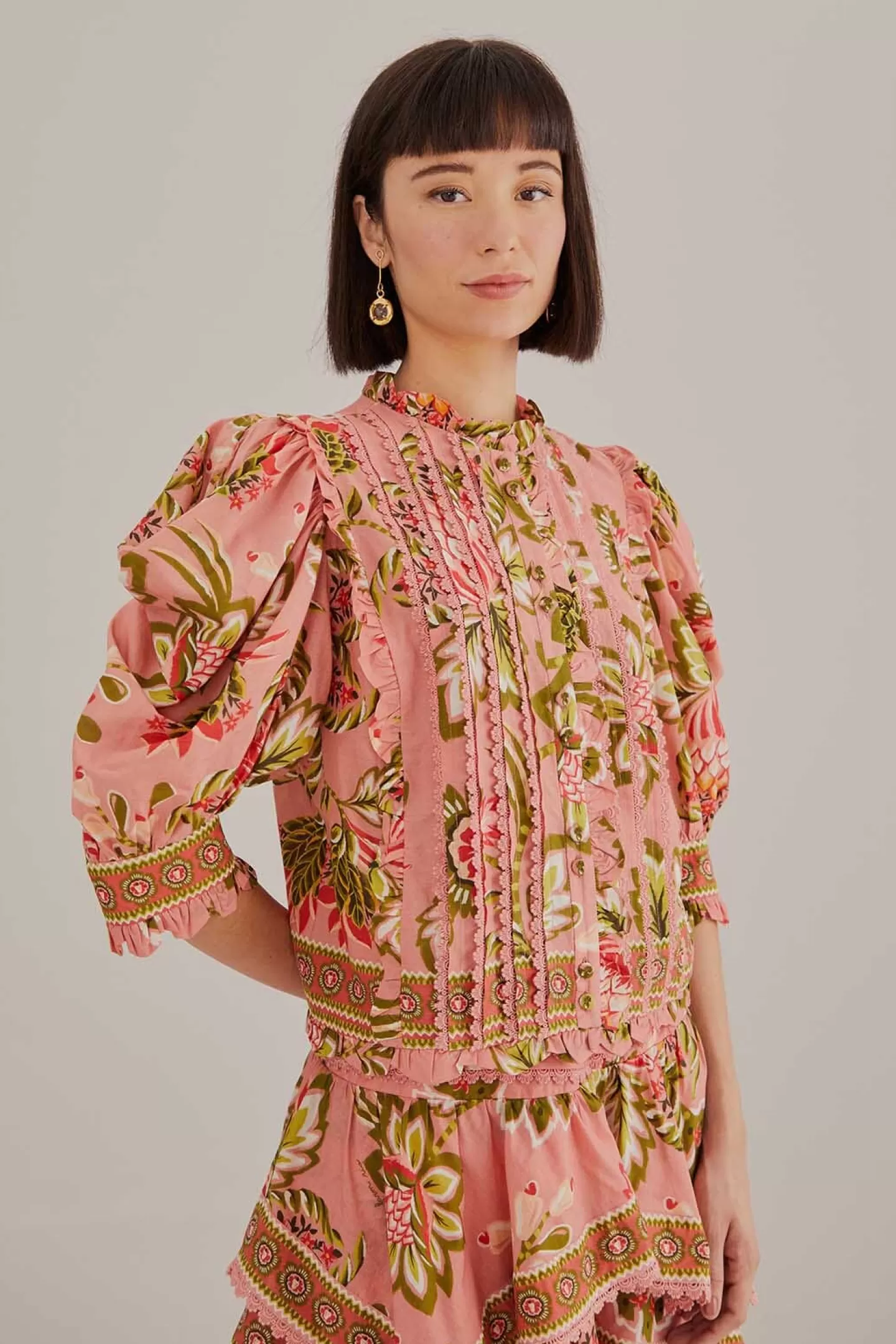 FARM Rio  SOFT PINK AURA FLORAL SHORT SLEEVE BLOUSE