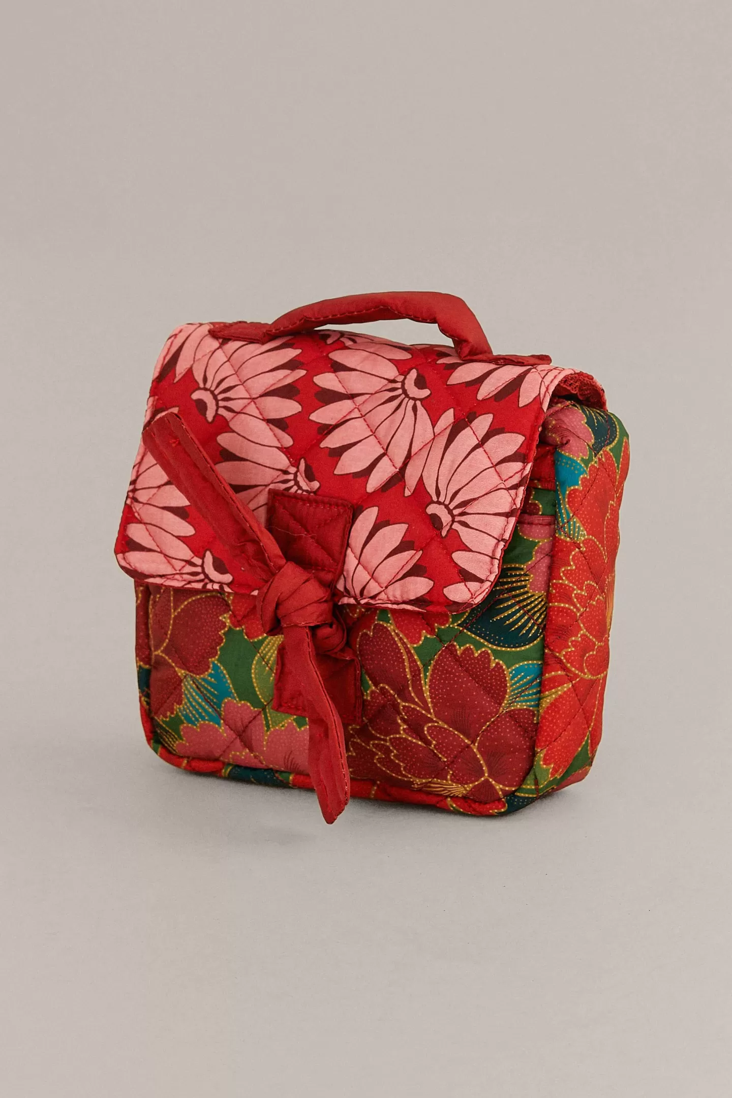 FARM Rio  SOLAR CHITA CARRY THE SUN POUCH