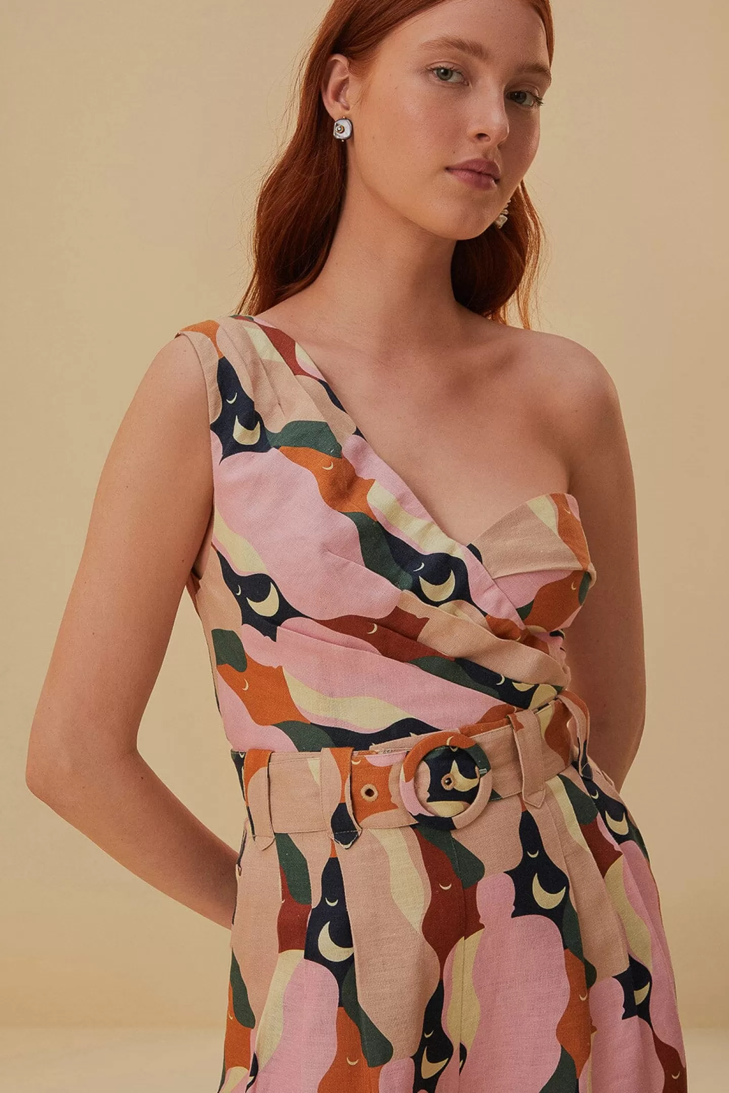 FARM Rio  THE KISS MULTICOLOR ONE SHOULDER ROMPER