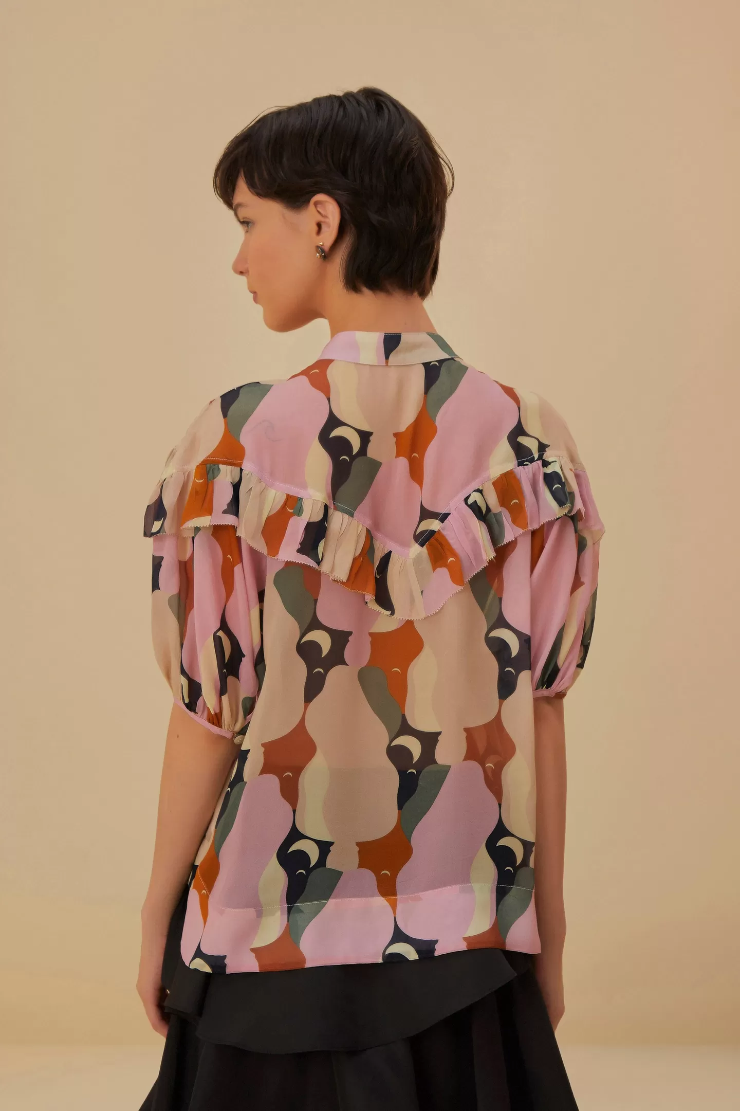 FARM Rio  THE KISS MULTICOLOR SHORT SLEEVE BLOUSE