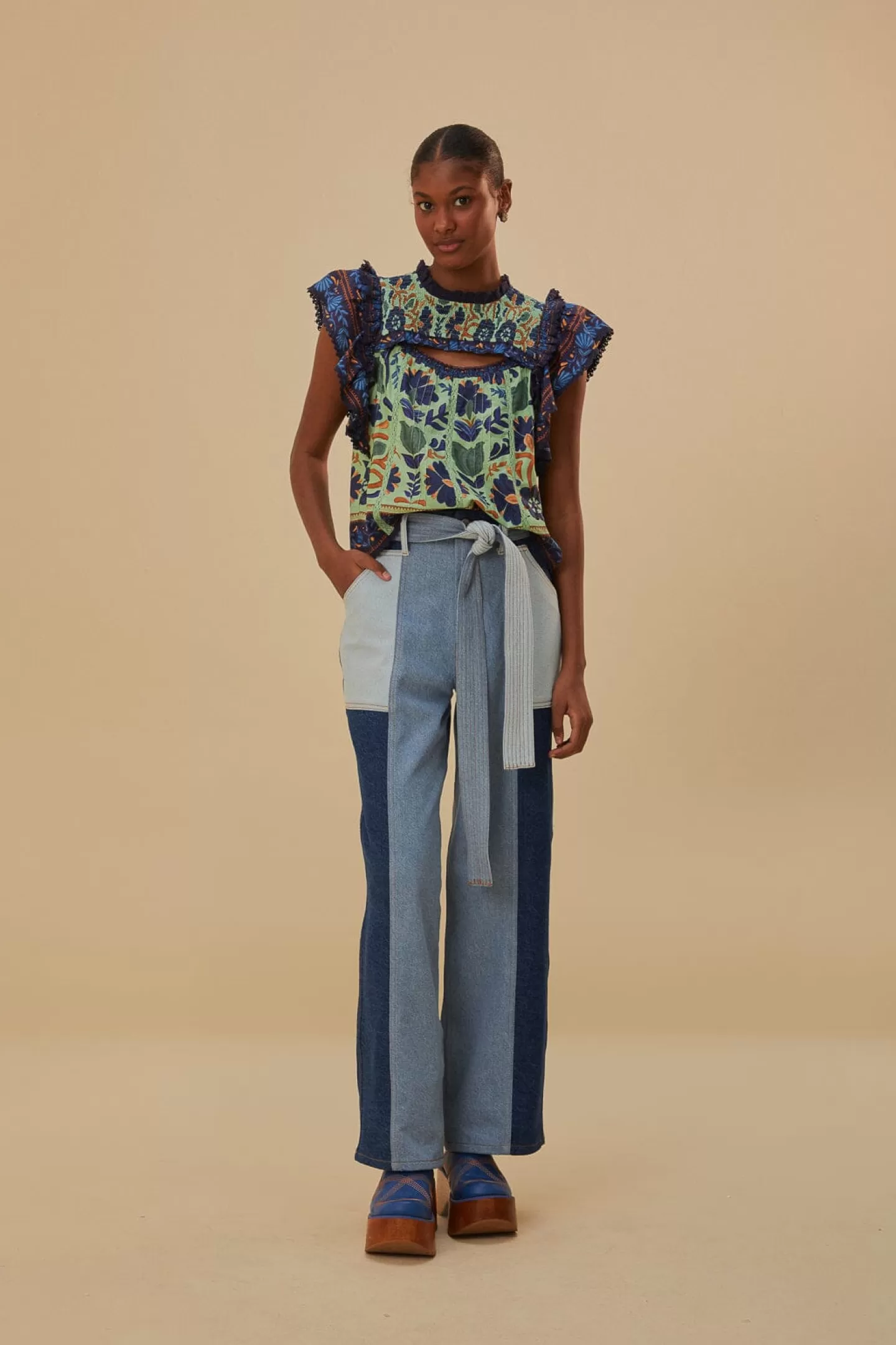 FARM Rio  TIE WAIST PATCH DENIM PANTS